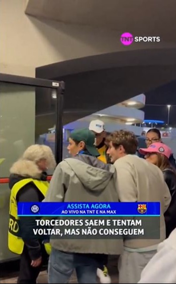 Inter fans fight to get back into San Siro after leaving before epic fightback Inter fans fight to get back into San Siro after leaving before epic fightback