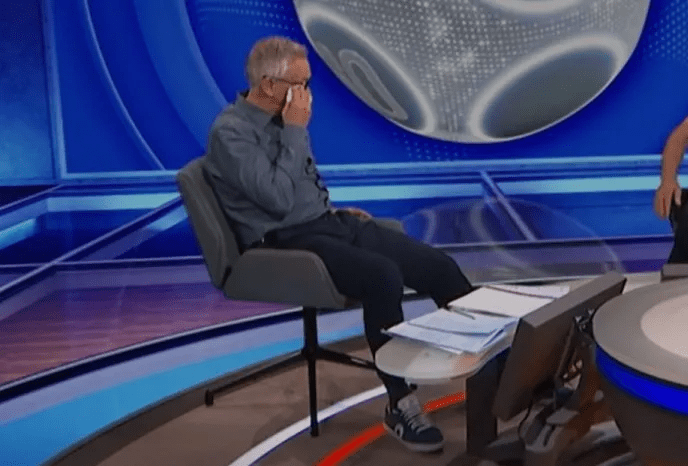 Eagle-eyed fans spot awkward MOTD gaffe on Gary Lineker's farewell show Eagle-eyed fans spot awkward MOTD gaffe on Gary Lineker's farewell show