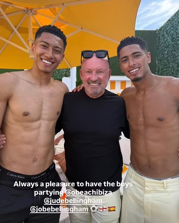 Jude Bellingham parties with brother Jobe at Wayne Lineker's O Beach in Ibiza Jude Bellingham parties with brother Jobe at Wayne Lineker's O Beach in Ibiza