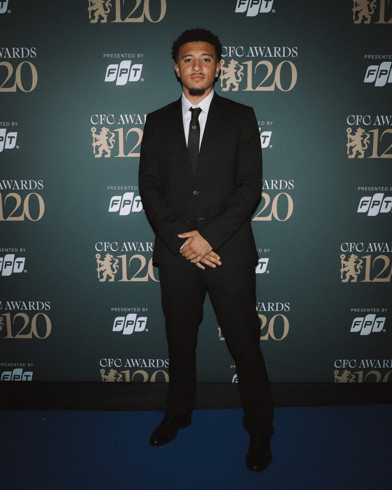 Chelsea stars get suited and booted for end-of-season awards bash Chelsea stars get suited and booted for end-of-season awards bash