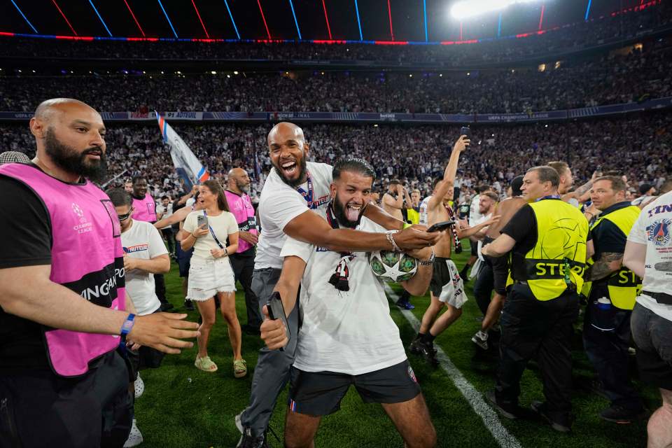 Thousands of PSG fans invade pitch to celebrate huge Champions League final win Thousands of PSG fans invade pitch to celebrate huge Champions League final win