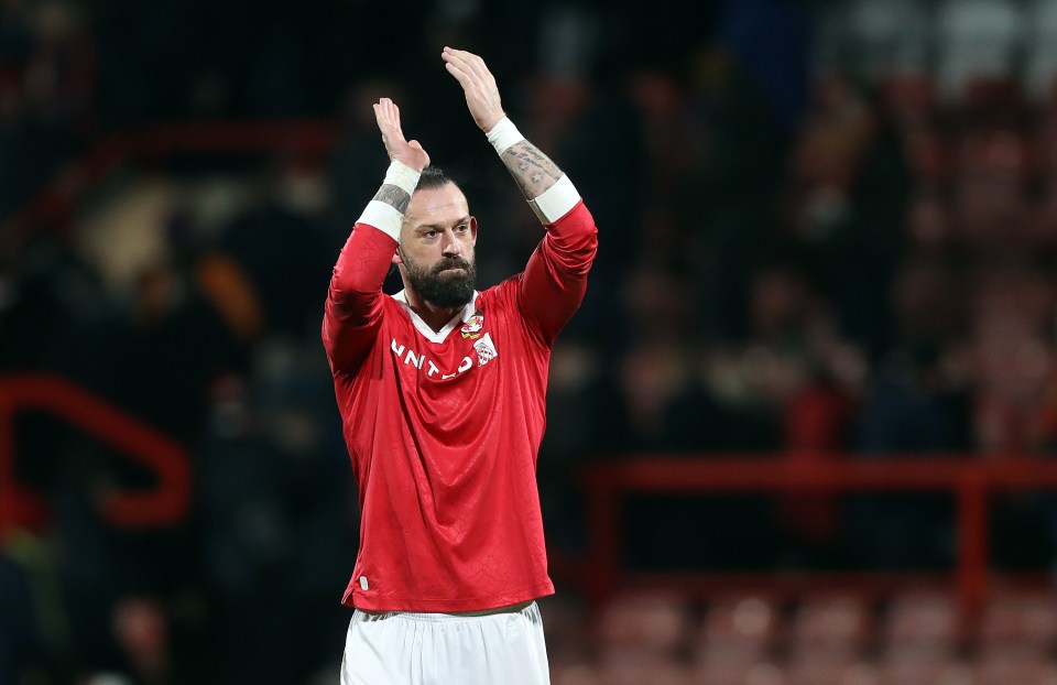Wrexham confirm 8 players leaving after promotion to Championship Wrexham confirm 8 players leaving after promotion to Championship