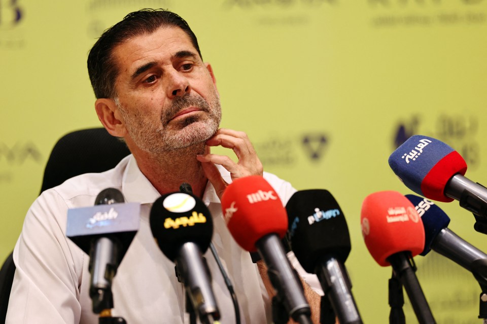 Ronaldo transfer thrown into doubt after Al-Nassr issue defiant statement Ronaldo transfer thrown into doubt after Al-Nassr issue defiant statement