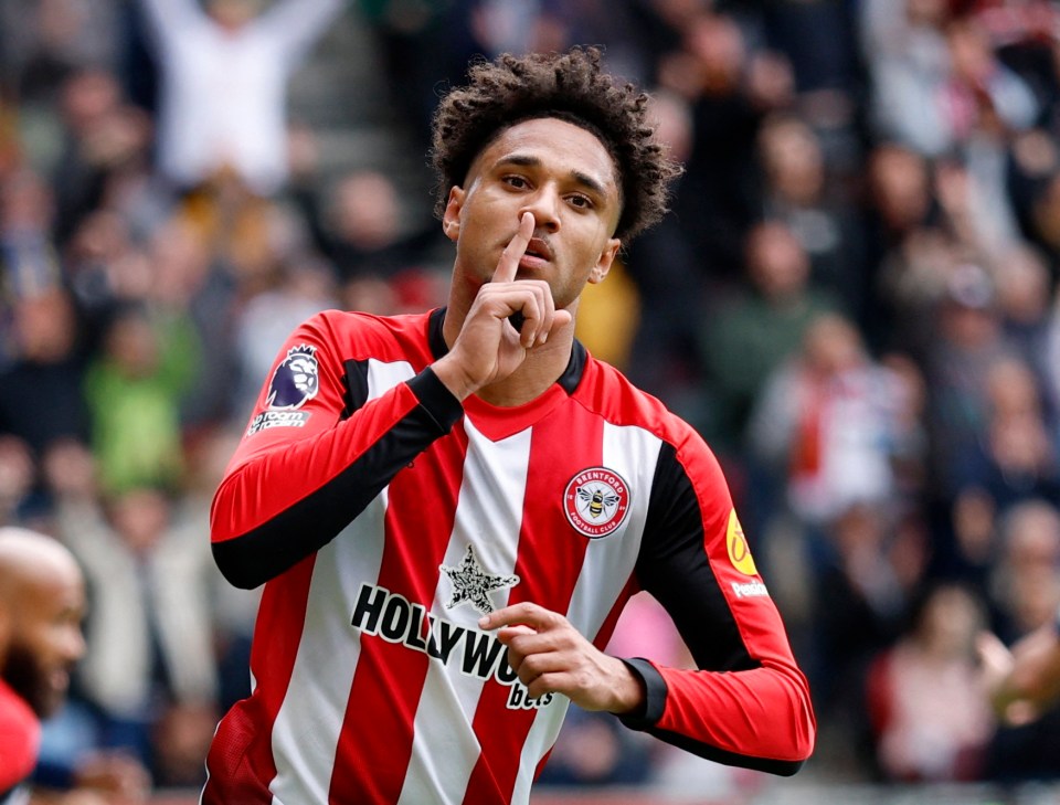 Brentford 4 Man Utd 3: Red Devils' youngest ever Prem side battered by Bees Brentford 4 Man Utd 3: Red Devils' youngest ever Prem side battered by Bees