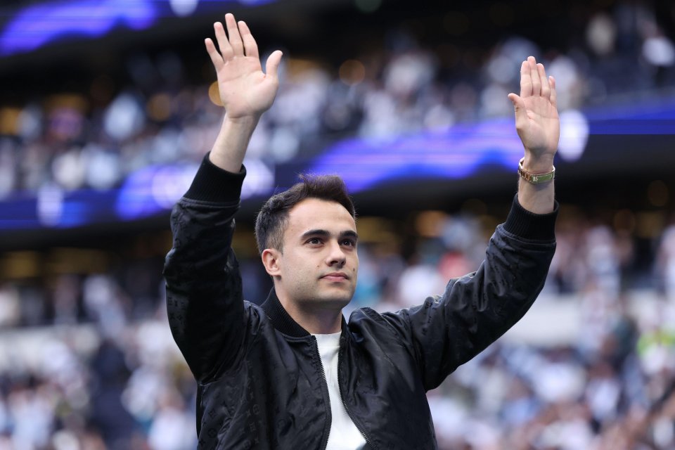 Spurs confirm five exits including Champions League winner and Man Utd flop Spurs confirm five exits including Champions League winner and Man Utd flop