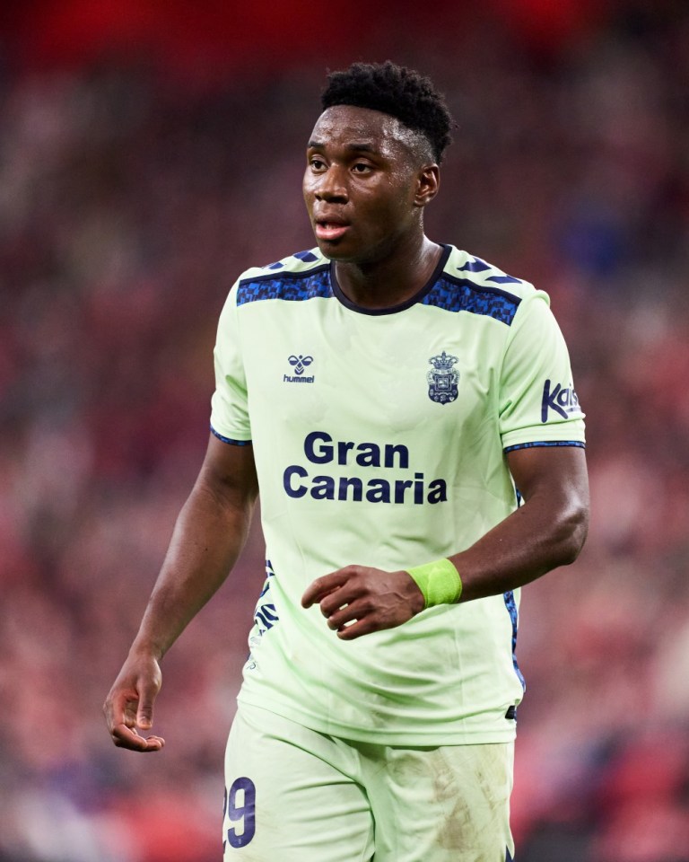 Chelsea sign £18.5m star who broke Luis Figo's record in first summer transfer Chelsea sign £18.5m star who broke Luis Figo's record in first summer transfer