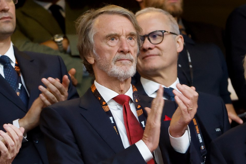 Qataris 'haven't given up on buying Man Utd' with Sir Alex 'guest of PSG chief Qataris 'haven't given up on buying Man Utd' with Sir Alex 'guest of PSG chief