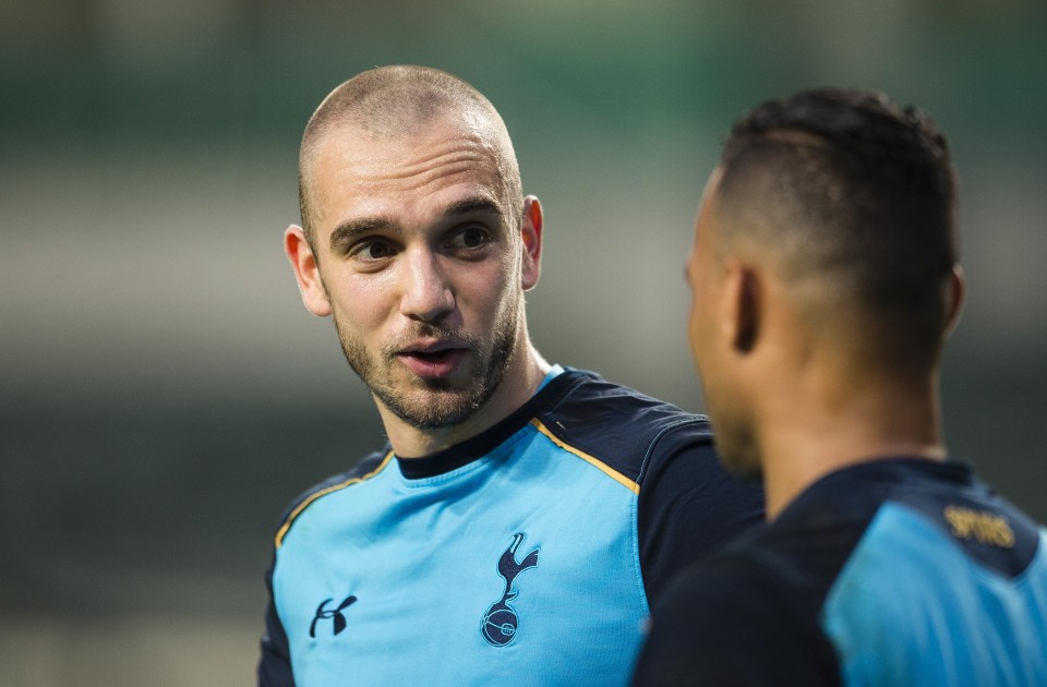 Tottenham flop who never played Premier League game leaves new club after a day Tottenham flop who never played Premier League game leaves new club after a day