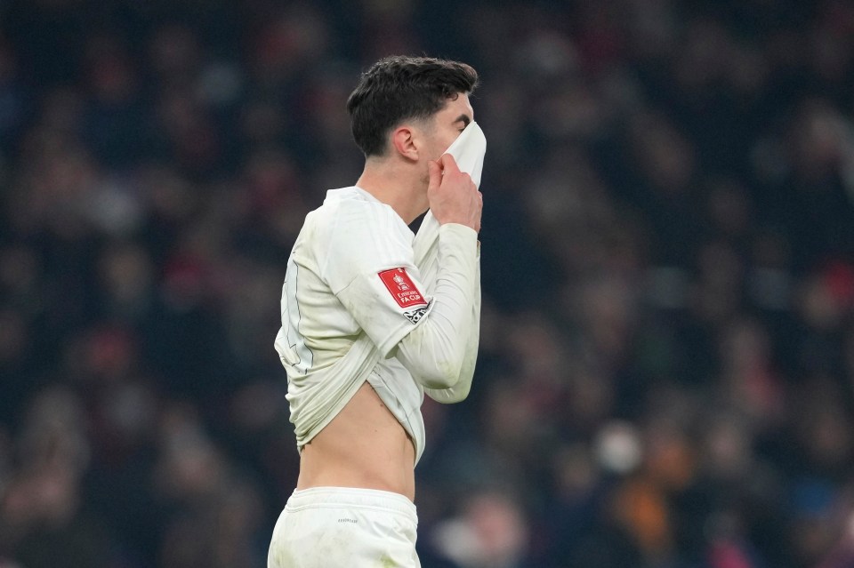 Keown tells Arteta to buy "icing on cake" striker and sends warning to Havertz Keown tells Arteta to buy "icing on cake" striker and sends warning to Havertz