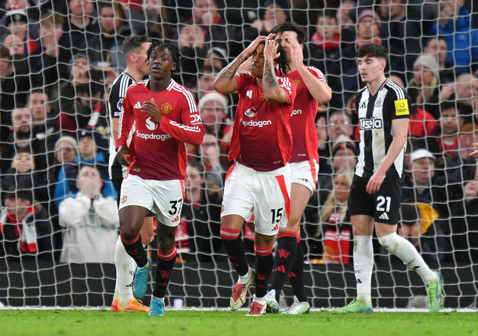 My goodness, they're so bad' – Roy Keane slams Man Utd and admits 'big concern' My goodness, they're so bad' – Roy Keane slams Man Utd and admits 'big concern'