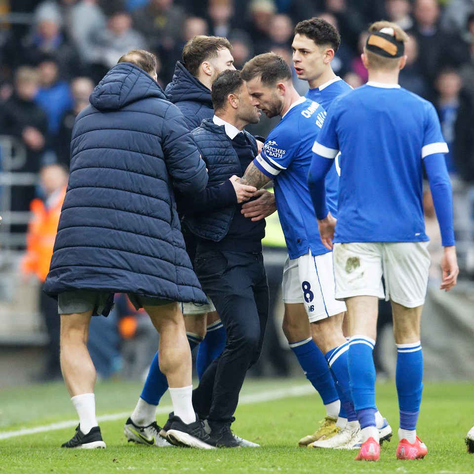 'Classless' – EFL star sparks row that sees manager sent off days after dad died 'Classless' – EFL star sparks row that sees manager sent off days after dad died