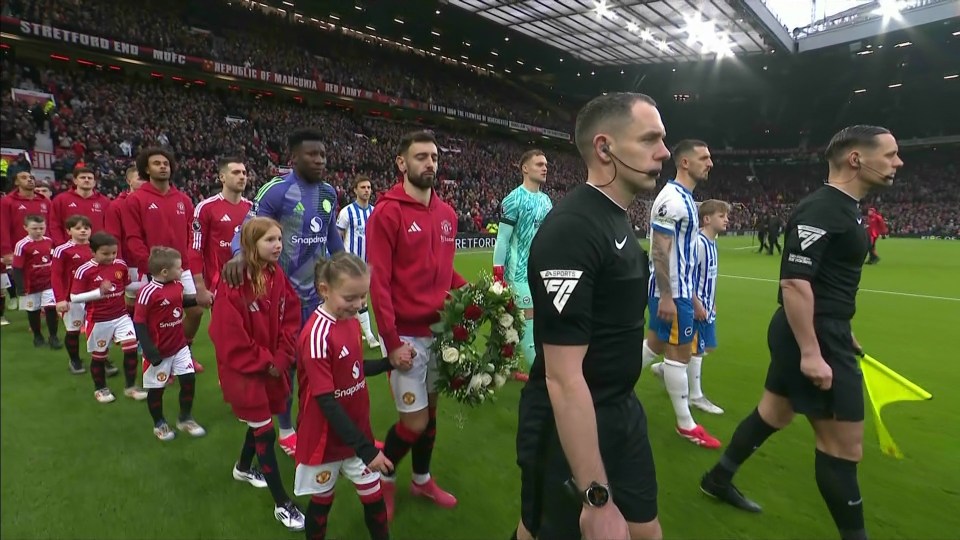 Man Utd pay emotional tribute to Denis Law ahead of Brighton game Man Utd pay emotional tribute to Denis Law ahead of Brighton game