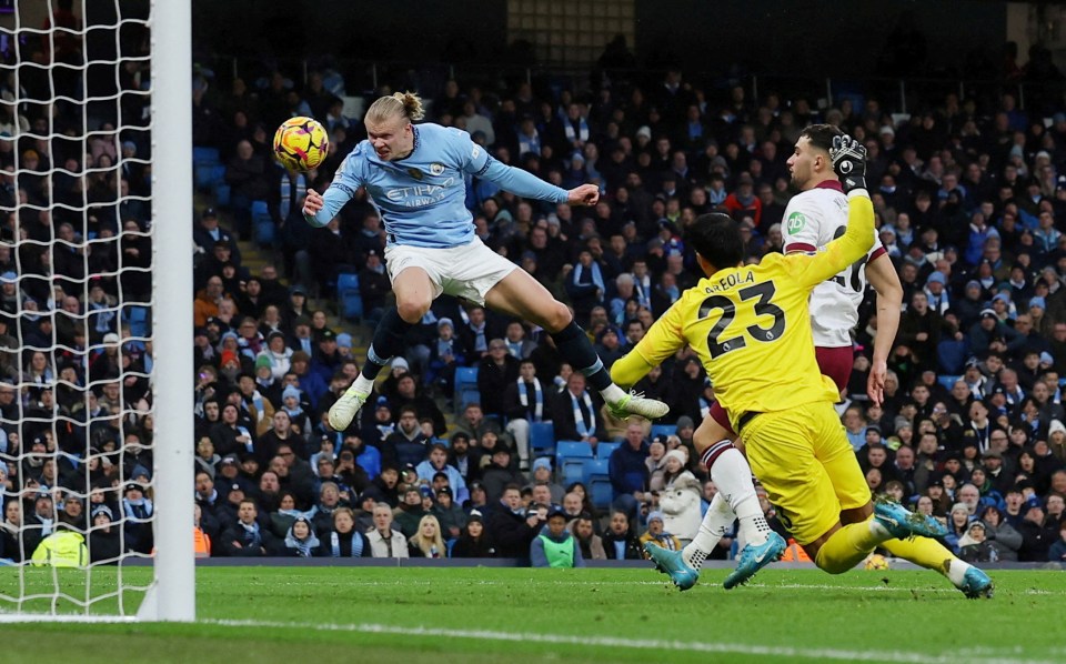 Erling Haaland admits his new £260m, ten-year Man City contract is 'crazy' Erling Haaland admits his new £260m, ten-year Man City contract is 'crazy'