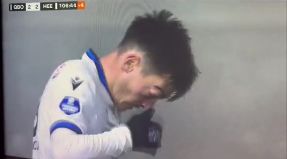 Watch horror moment footballer's eye 'pops out' as he blows nose during game Watch horror moment footballer's eye 'pops out' as he blows nose during game