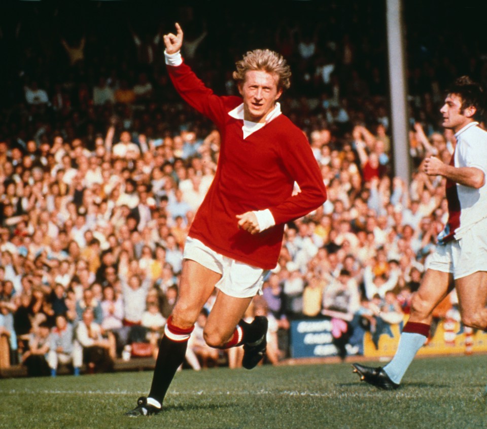 Ballon d'Or-winning Manchester United legend Denis Law dies aged 84 Ballon d'Or-winning Manchester United legend Denis Law dies aged 84