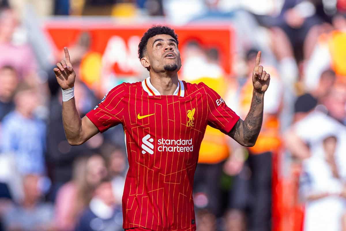 Luis Diaz Barcelona’s ‘top target’ for summer – big decision to be made Luis Diaz Barcelona’s ‘top target’ for summer – big decision to be made