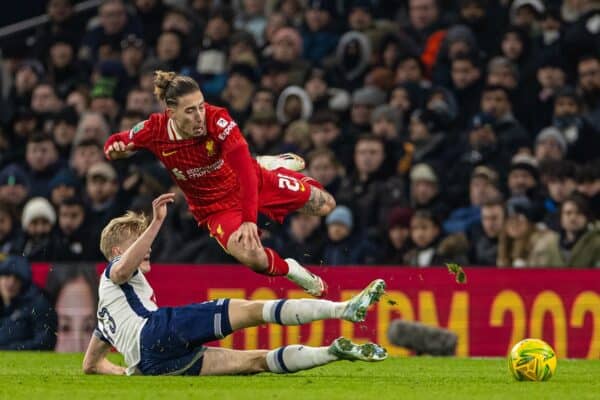 Virgil van Dijk criticises referee for “obvious” error – “He should have been sent off” Virgil van Dijk criticises referee for “obvious” error – “He should have been sent off”