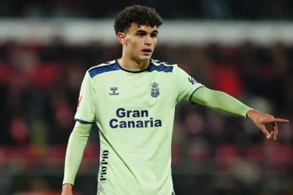 Giorgi Mamardashvili pulls off stunning save with club in shock bid for Europe Giorgi Mamardashvili pulls off stunning save with club in shock bid for Europe