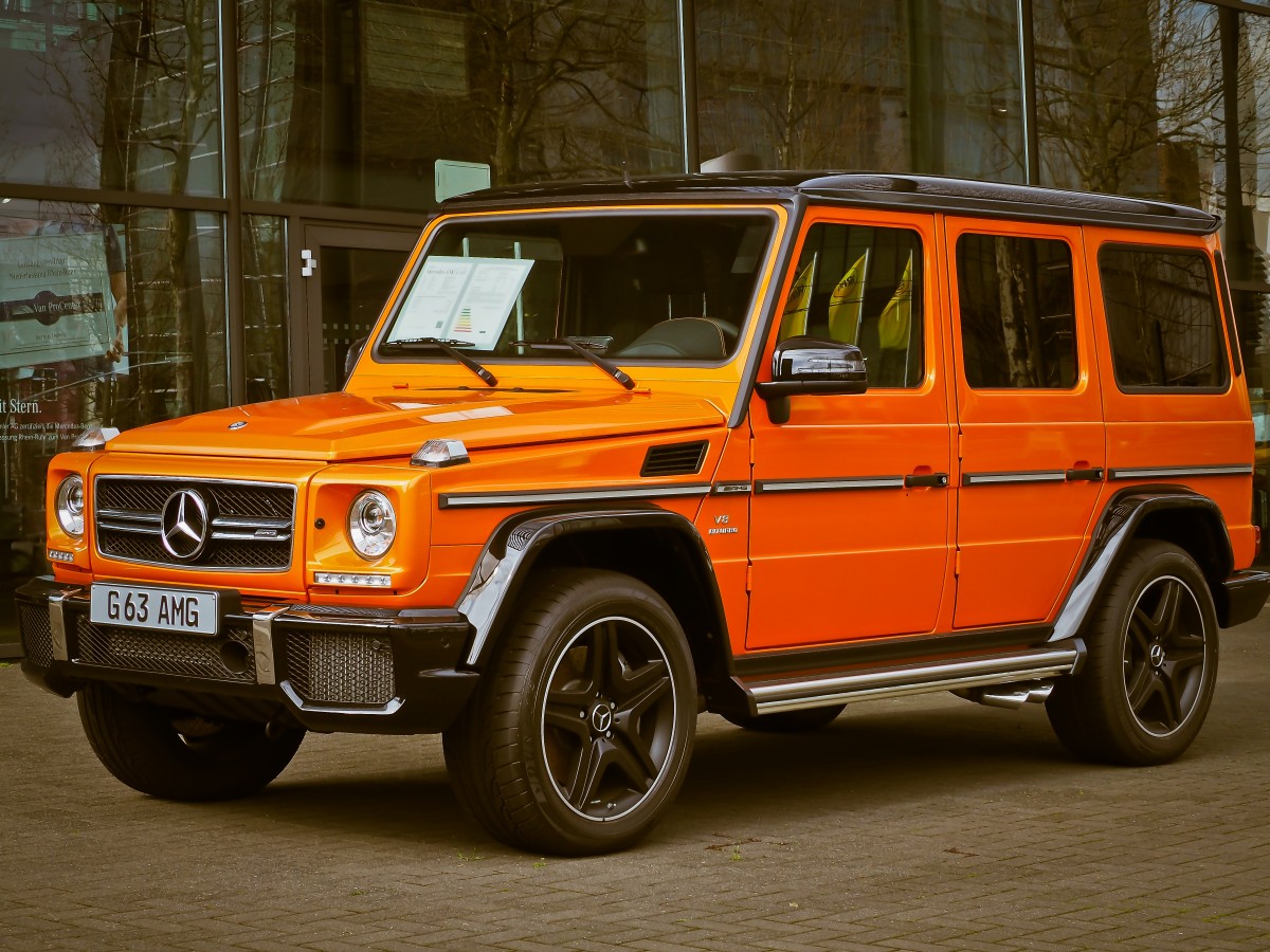 Footie ace Phil Foden’s kids take spin in custom-built mini Mercedes G-Wagons Footie ace Phil Foden’s kids take spin in custom-built mini Mercedes G-Wagons