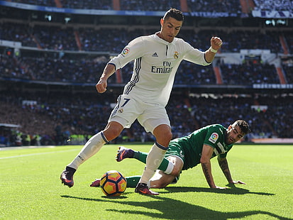 Ballon d'Or awkward moment as Real Madrid leave award UNCOLLECTED amid boycott Ballon d'Or awkward moment as Real Madrid leave award UNCOLLECTED amid boycott