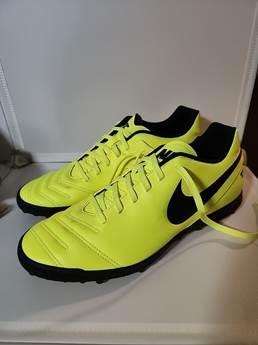Nike Tiempo Size 9 Mens Turf Soccer Shoes Nike Tiempo Size 9 Mens Turf Soccer Shoes