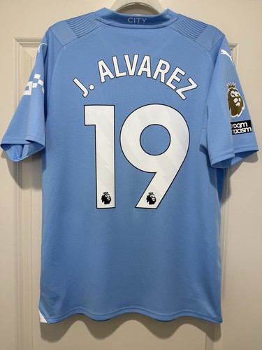 Julian Alvarez #19 Men’s LARGE PUMA Manchester City Home Fan Jersey Julian Alvarez #19 Men’s LARGE PUMA Manchester City Home Fan Jersey