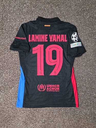 Lamine Yamal 19/ Barcelona Away/ Player Version/ Slim Fit (Size Up) Lamine Yamal 19/ Barcelona Away/ Player Version/ Slim Fit (Size Up)