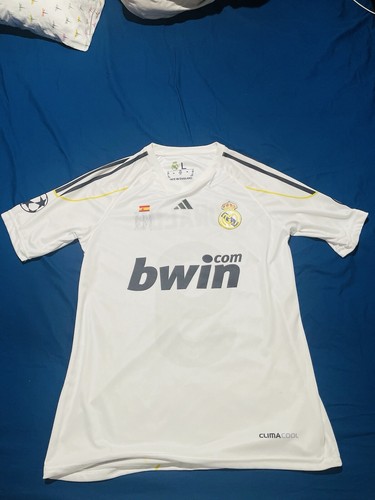 Real Madrid Cristiano Ronaldo 2009/2010 Jersey Real Madrid Cristiano Ronaldo 2009/2010 Jersey