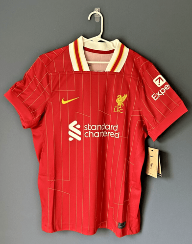 Nike FC Liverpool 2024/25 Stadium Home Jersey Women’s Size Small FN8987-688 Nike FC Liverpool 2024/25 Stadium Home Jersey Women’s Size Small FN8987-688