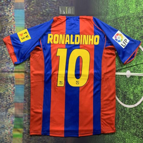 Ronaldinho Barcelona 2004/2005 Jersey – Retro Jersey – Mens Size Large Ronaldinho Barcelona 2004/2005 Jersey – Retro Jersey – Mens Size Large
