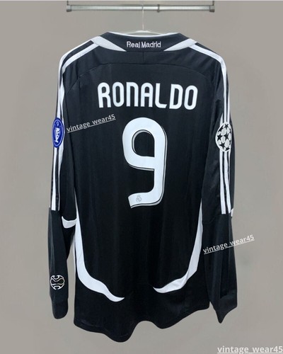 Ronaldo #9 R9 Real Madrid jersey 2006-2007 Long sleeve jersey Black Retro XL Ronaldo #9 R9 Real Madrid jersey 2006-2007 Long sleeve jersey Black Retro XL