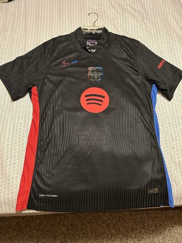 Barcelona Jersey 2024/25 Season Away Lamine Yamal 19 Size XXL New With Tags Barcelona Jersey 2024/25 Season Away Lamine Yamal 19 Size XXL New With Tags