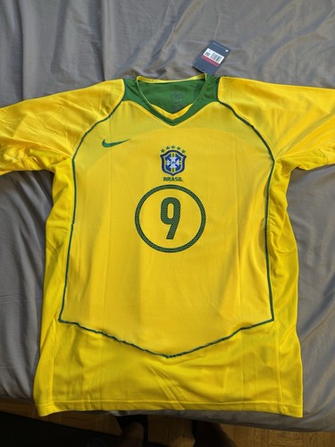 Brazil Ronaldo 2004 Retro Jersey Men’s L R9 Phenomeno Brazil Ronaldo 2004 Retro Jersey Men’s L R9 Phenomeno