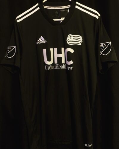 MLS New England Revolution soccer jersey Parley – RARE BNWT – adidas Mens SZ L MLS New England Revolution soccer jersey Parley – RARE BNWT – adidas Mens SZ L