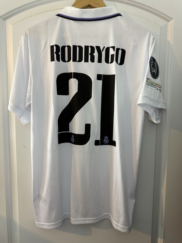 Rodrygo Real Madrid Home Jersey 2022/2023 Size L Rodrygo Real Madrid Home Jersey 2022/2023 Size L