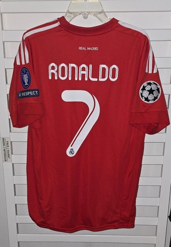Cristiano Ronaldo Short Sleeve Jersey Away Red CR7 Real Madrid 2011 2012 XL Size Cristiano Ronaldo Short Sleeve Jersey Away Red CR7 Real Madrid 2011 2012 XL Size