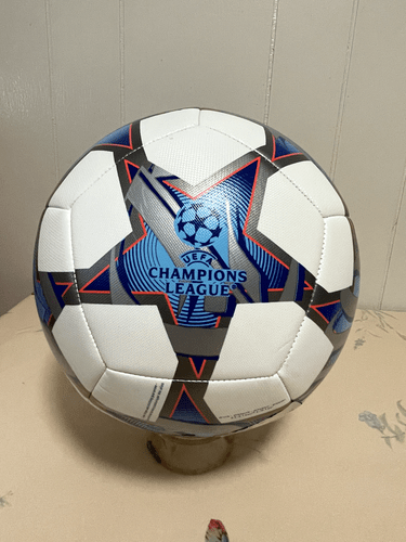 Adidas UEFA Champios League Training Soccer Ball Size 5 Adidas UEFA Champios League Training Soccer Ball Size 5