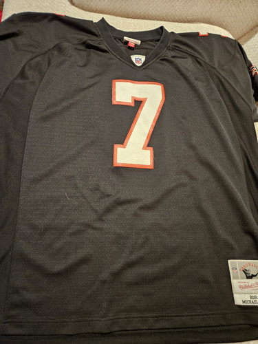 Facsimile Autographed Michael Mike Vick Atlanta Red Reprint Jersey Size Men’s XL Facsimile Autographed Michael Mike Vick Atlanta Red Reprint Jersey Size Men’s XL