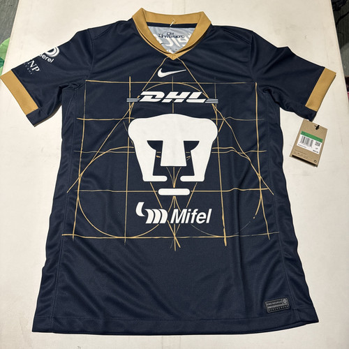 Nike Pumas UNAM 2022/2023 Men’s Size Medium Away Soccer Jersey DJ7683-711 Nike Pumas UNAM 2022/2023 Men’s Size Medium Away Soccer Jersey DJ7683-711