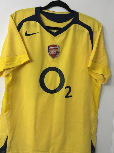 Classic Thierry Henry #14 2005/2006 Arsenal Home Jersey Size Medium Classic Thierry Henry #14 2005/2006 Arsenal Home Jersey Size Medium