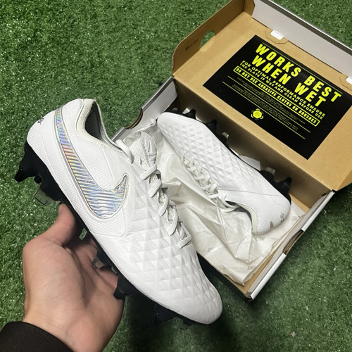 Charly Legendario 2.0 LT Fg White/Grey Size 7 Men’s Only Charly Legendario 2.0 LT Fg White/Grey Size 7 Men’s Only