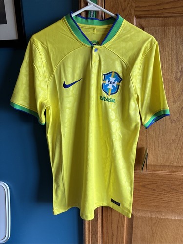Nike Brazil Stadium Home 2022/23 Soccer Jersey Yellow Mens Small DN0680-742 Nike Brazil Stadium Home 2022/23 Soccer Jersey Yellow Mens Small DN0680-742