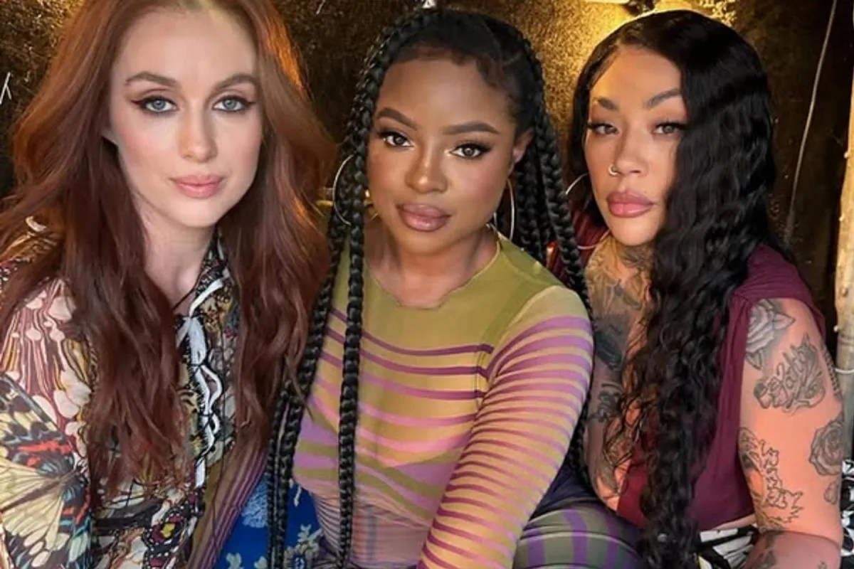 Footballer accused of assaulting Sugababes star: he controlled her showers Footballer accused of assaulting Sugababes star: he controlled her showers