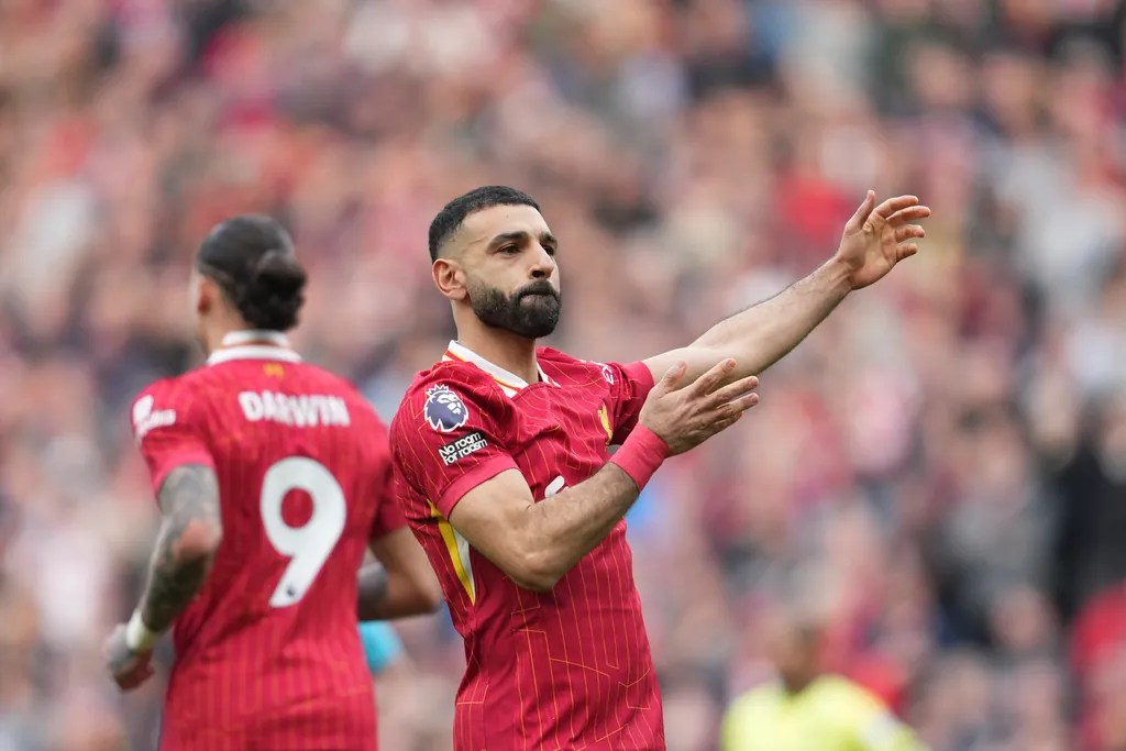 Breaking news: Salah set to sign new contract Breaking news: Salah set to sign new contract