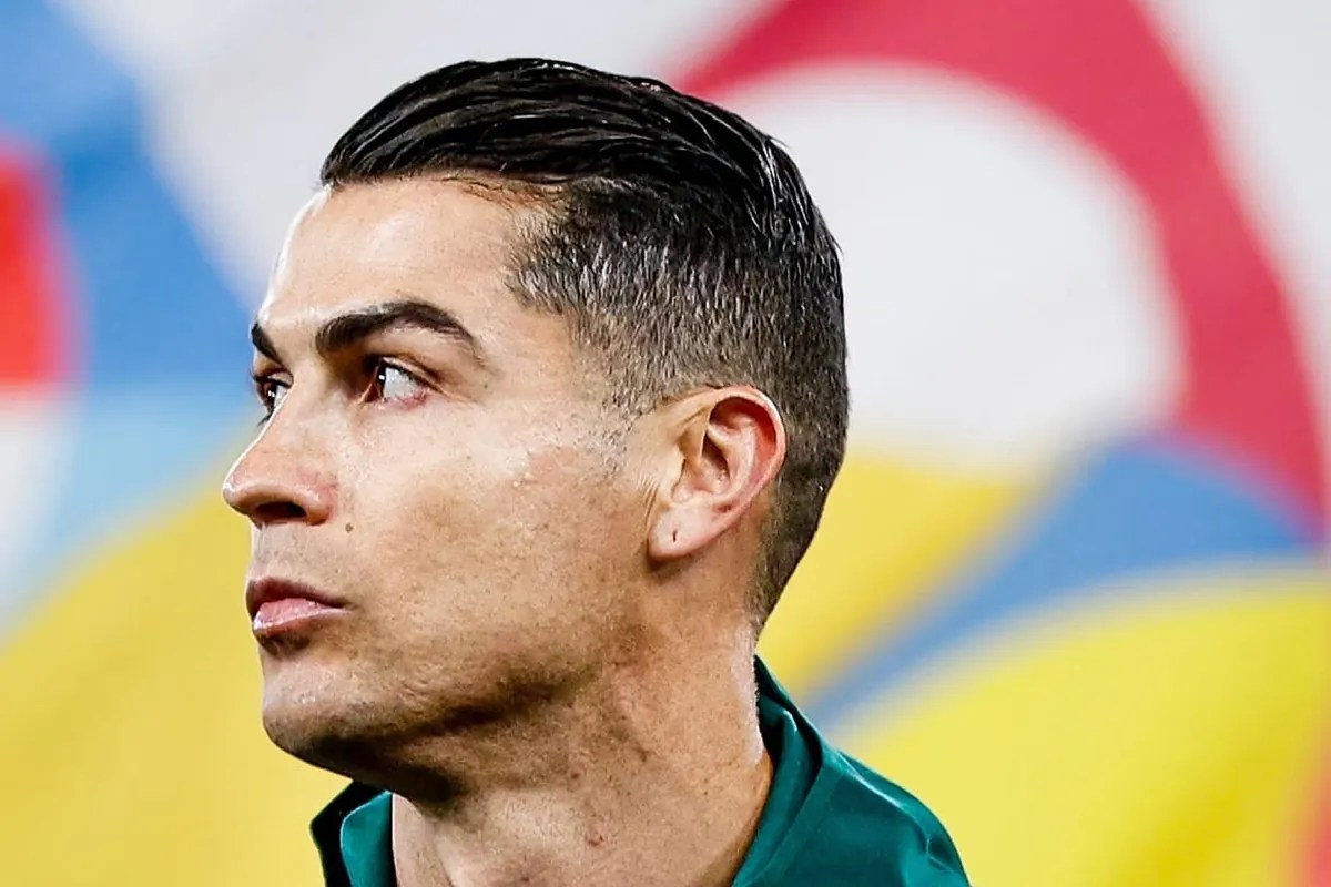 Cristiano Ronaldo shows his dancing skills with his niece and children, demonstrating his joy for family Cristiano Ronaldo shows his dancing skills with his niece and children, demonstrating his joy for family
