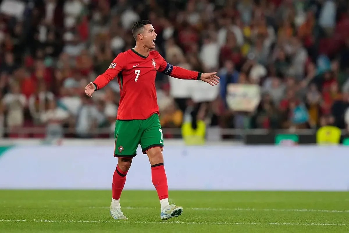 Cristiano Ronaldo strengthens security after threats with military-trained bodyguard Cristiano Ronaldo strengthens security after threats with military-trained bodyguard