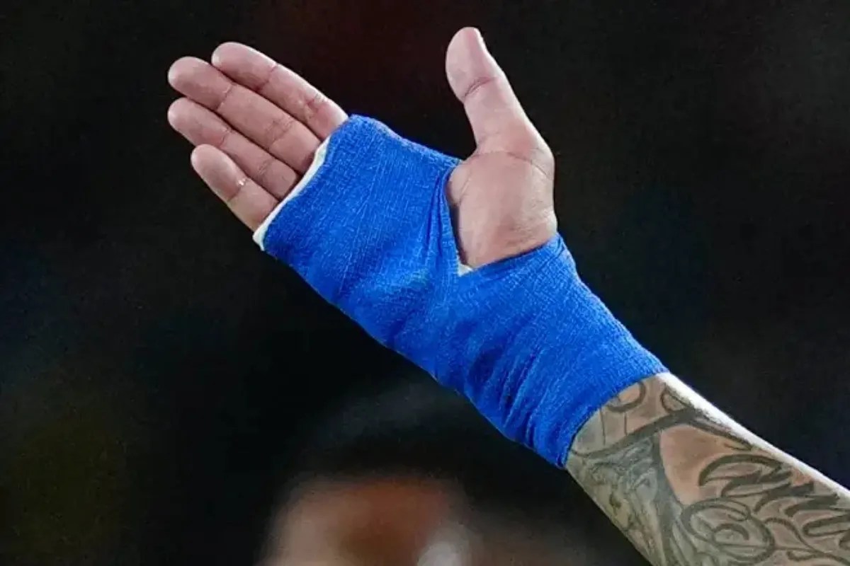 New superstitious theory about the mystery of the bandages used by Barcelona players New superstitious theory about the mystery of the bandages used by Barcelona players