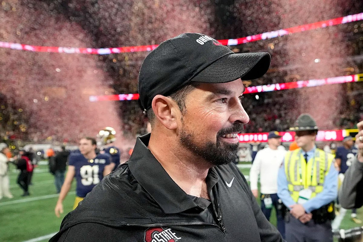 With Will Howard gone, Ryan Day makes risky decision on Ohio State's next QB1 With Will Howard gone, Ryan Day makes risky decision on Ohio State's next QB1