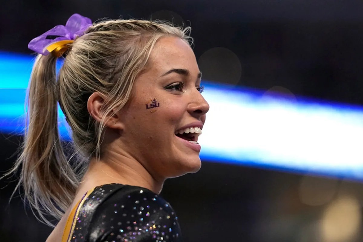 Olivia Dunne and Paul Skenes' surprise ESPN GameDay role stirs LSU fans ahead of Alabama clash Olivia Dunne and Paul Skenes' surprise ESPN GameDay role stirs LSU fans ahead of Alabama clash