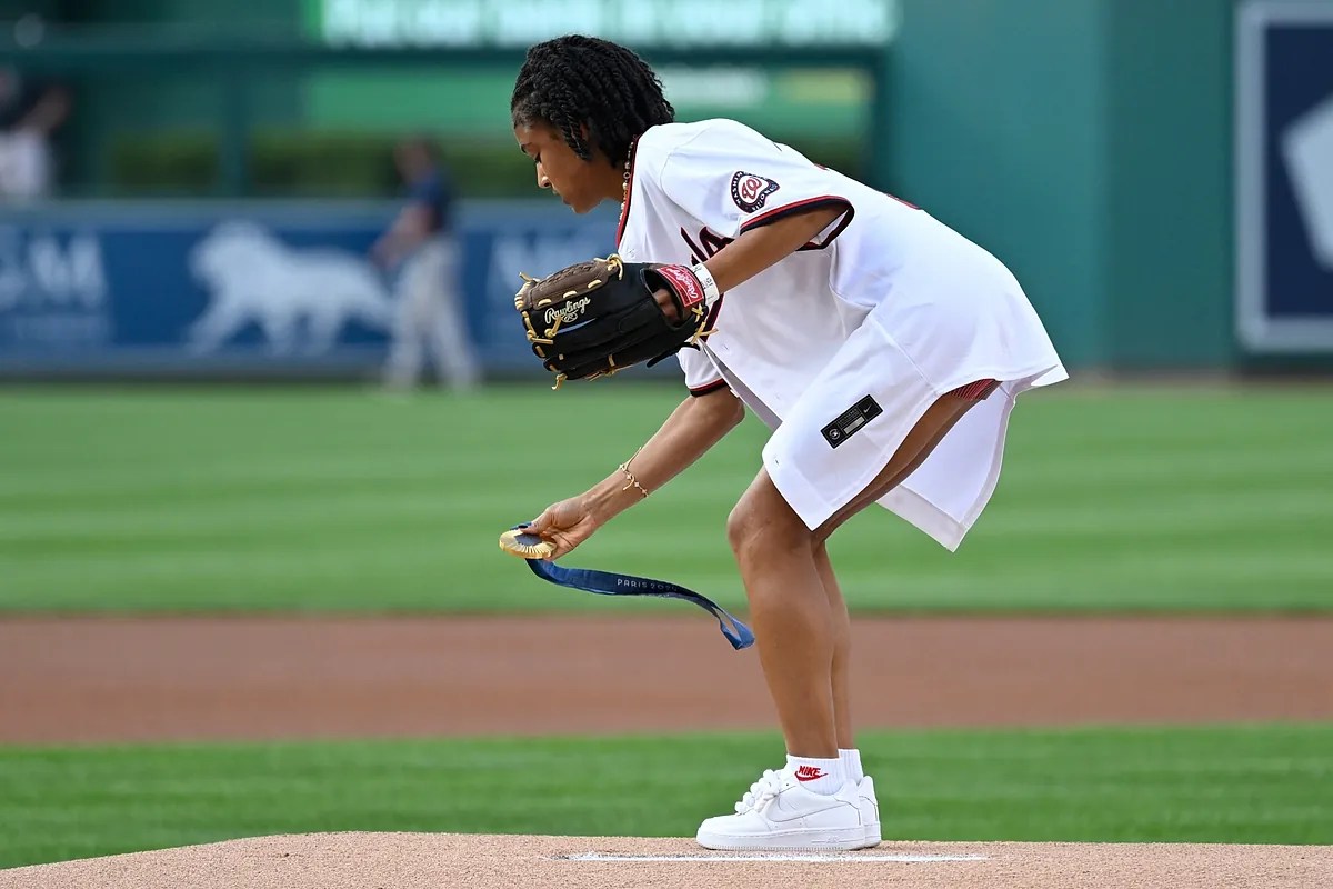 Washington Spirit Star Croix Bethune suffers season-ending knee injury after ceremonial pitch Washington Spirit Star Croix Bethune suffers season-ending knee injury after ceremonial pitch